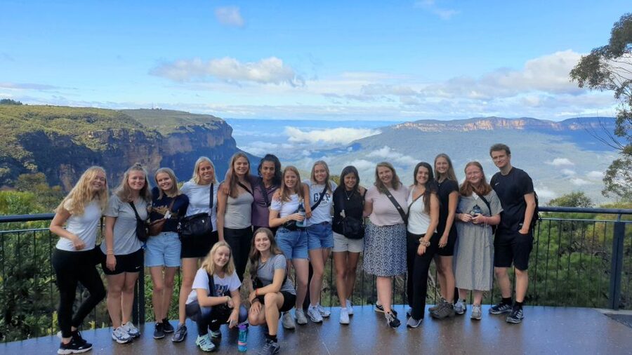 From Sydney: Blue Mountains Tour with Waterfall Walk & Lunch - Fitness, weather, and the real drawbacks
