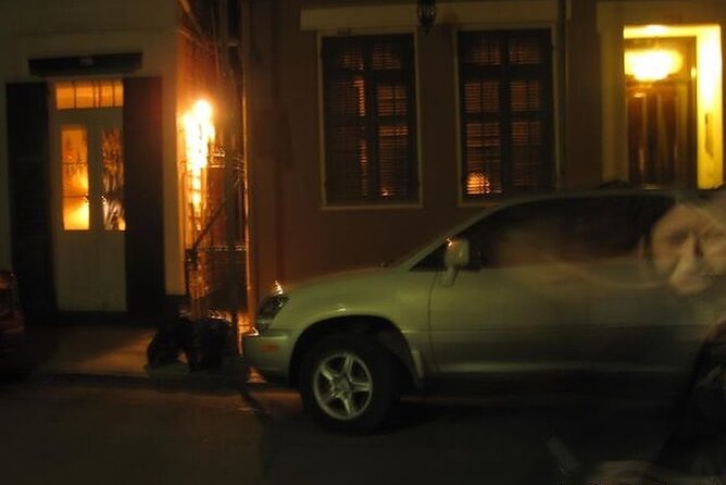 Ghost and Vampire Walking Tour Of The French Quarter - Guide quality can make or break the evening
