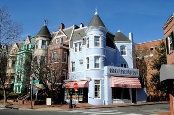 Ghosts of Georgetown & The Exorcist Steps Walking Tour - Why Georgetown Works So Well After Dark