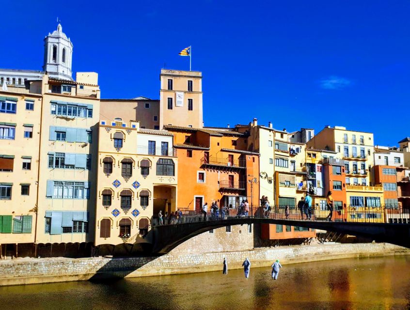 Girona: Small Group Walking Tour - Time, group size, and physical effort