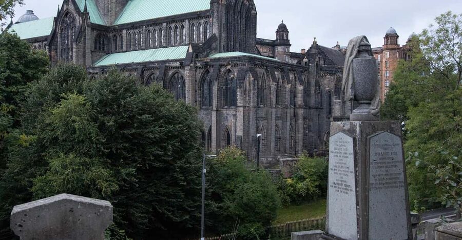 Glasgow: Ghouls, Ghosts & Gruesome Tales Guided Walking Tour - Key points to know before booking