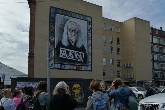 Glasgow Street Art Daily Walking Tour: 2pm - The Clutha Bar and a meeting of art and memory