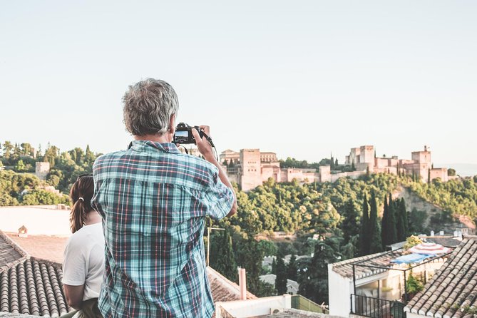 Golden Hour in Granada: Sunset Walking Tour with Play Granada - Why this sunset walk works so well in Granada
