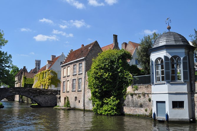 Guided boat trip and walk - Vismarkt, Bruges’ old fish market