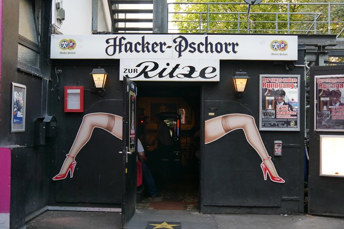 Hamburg Reeperbahn Small-Group Walking Tour - What this Reeperbahn walk is really about