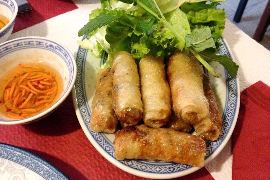 Hanoi: Small-Group Street Food Walking Tour - Pho and the logic of Vietnamese broth