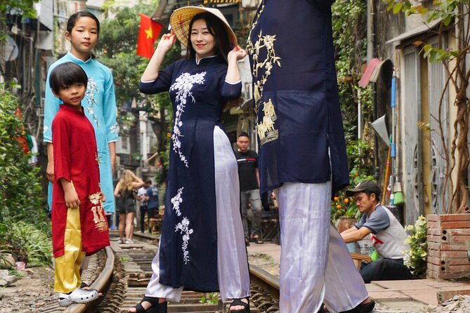 Hanoi Walking Street Food Tour with Train-Street Visit - Pho, dessert, and a full stomach