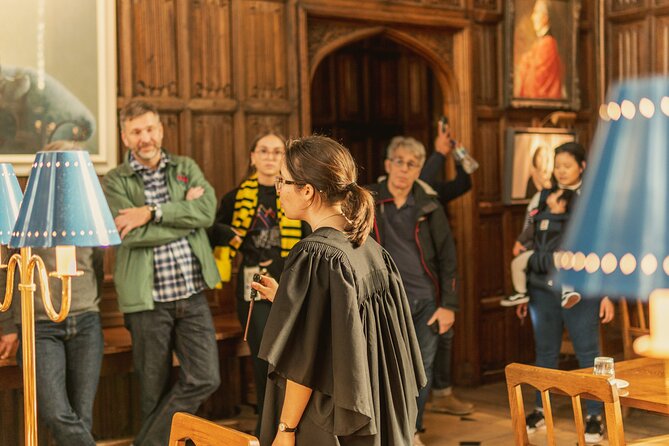 Harry Potter Walking Tour of Oxford Including New College - St. Mary’s Church and the Writers Behind the Magic