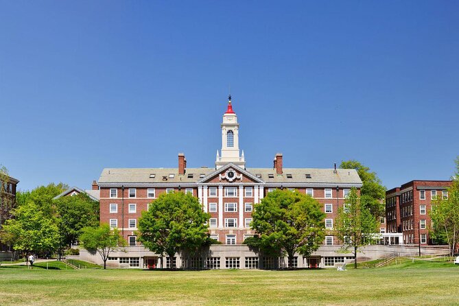 Harvard University Campus Guided Walking Tour - A student-led introduction to Harvard