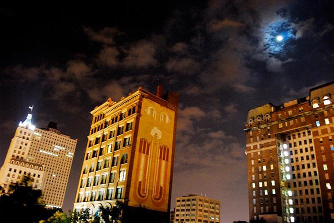 Haunted Memphis Walking Ghost Tour - The Lorraine Motel and Morris Cemetery