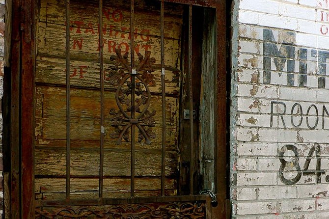 Haunted Memphis Walking Ghost Tour - Walking distance, timing, and what to wear