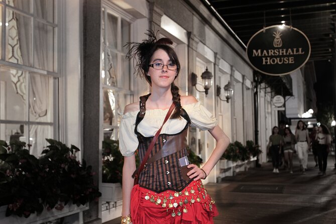 Haunted Savannah Booze and Boos Ghost Walking Tour - Why the guide matters more than the route
