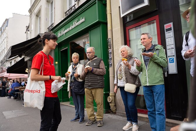 Hidden Montmartre: Paris' Secret Streets Walking Tour - Vineyard rows and the story of Au Lapin Agile