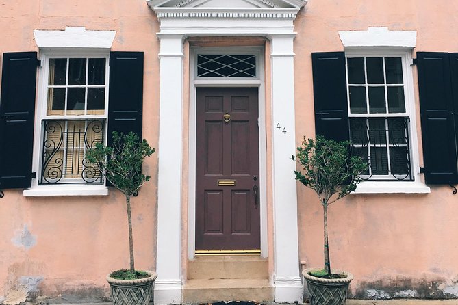 Highlights of Charleston Guided Walking Tour - Rainbow Row, Charleston’s famous final image