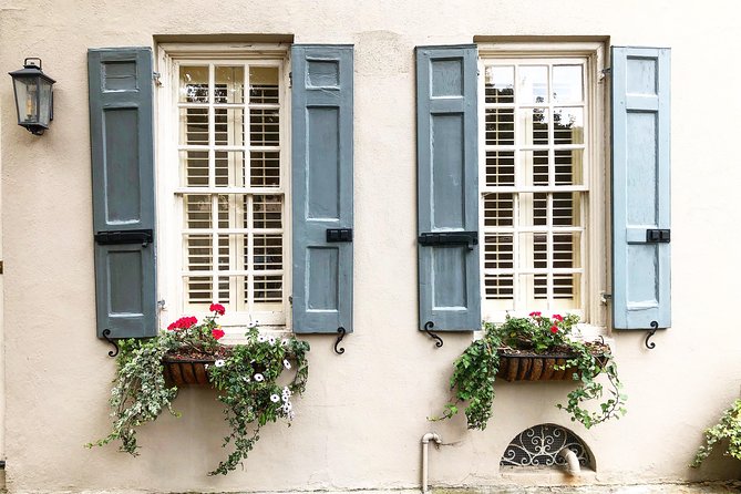 Historic Charleston Guided Sightseeing Walking Tour - Starting at Charleston’s Four Corners of Law