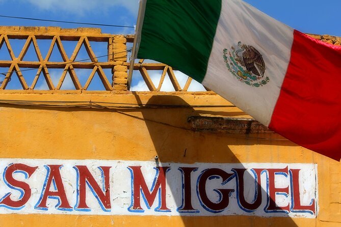 Historical and Cultural Walking Tour of San Miguel de Allende - Casa del Mayorazgo de Canal: starting with the people who shaped the town
