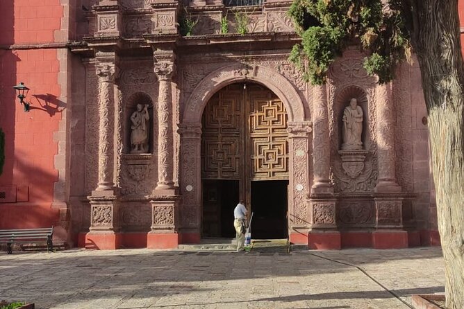 Historical and Cultural Walking Tour of San Miguel de Allende - Bellas Artes: a former convent with a second life