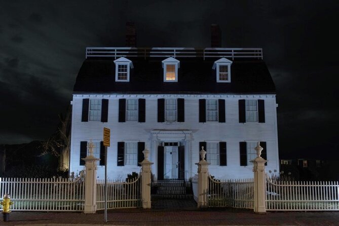 History and Hauntings of Salem Guided Walking Tour - Old Burying Point Cemetery and Hamilton Hall