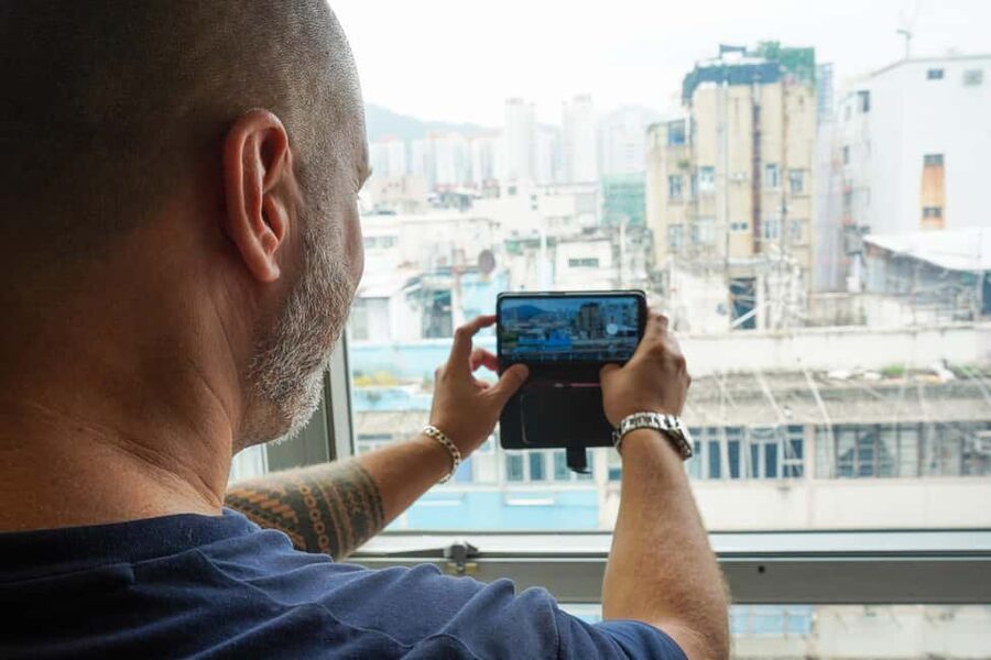 Hong Kong: Dark Side of Hong Kong Caged Homes Walking Tour - Who should book this experience?
