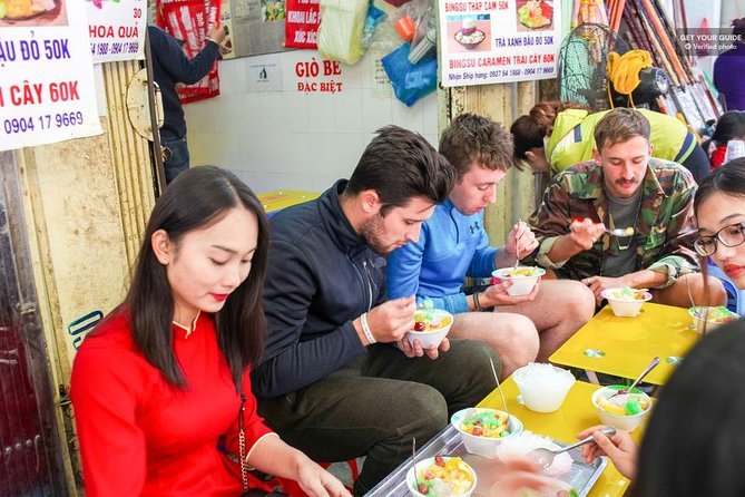 [HOT] Hanoi Old Quarter Walking Street Food - Small Group Tour - Guide quality and the small-group question