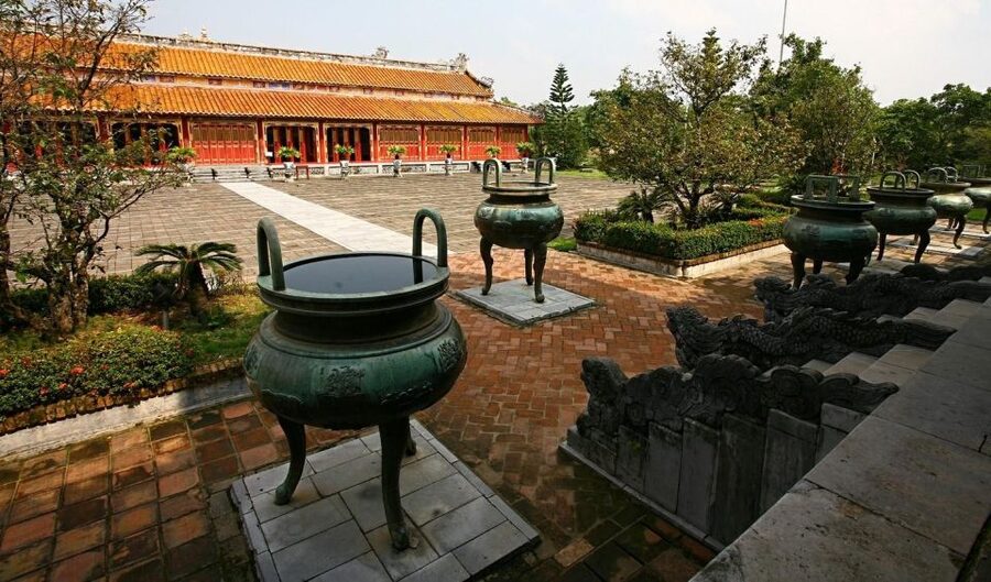 Hue Customizable Tour with Imperial Citadel & Forbidden City - Heat, rain, walking, and group size