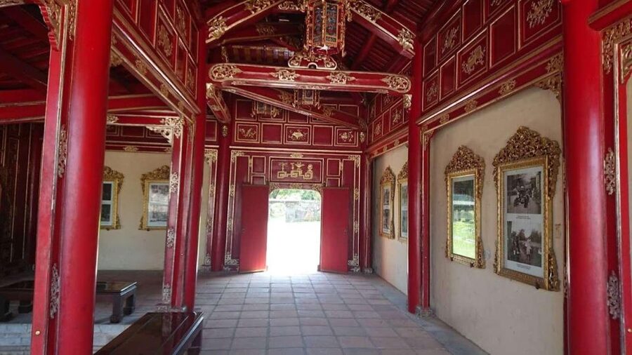 Hue Customizable Tour with Imperial Citadel & Forbidden City - The Flag Tower and Noon Gate
