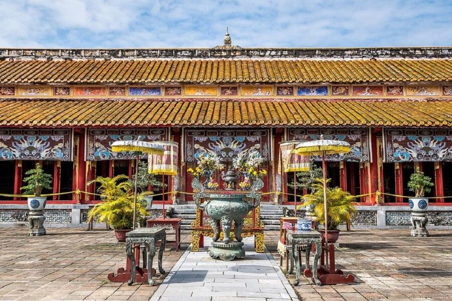 Hue Customizable Tour with Imperial Citadel & Forbidden City - Dynastic urns, royal temples, and family politics