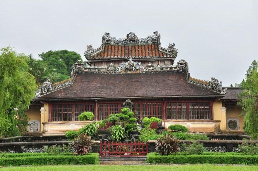 Hue Customizable Tour with Imperial Citadel & Forbidden City - Choosing the private car route
