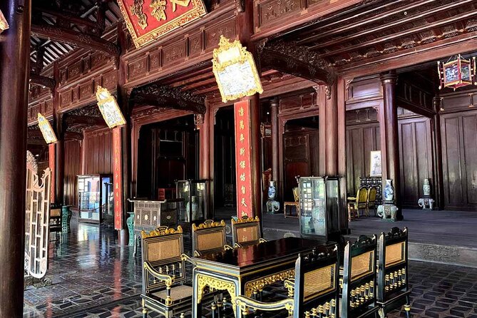 Hue: Imperial City Walk, Motorbike Tour & Private Car Options - Motorbike or private car: which suits you?