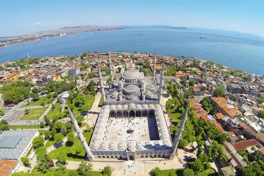Istanbul: Blue Mosque, Hagia Sophia, & Old Town Walking Tour - Walking through the Hippodrome and its obelisks