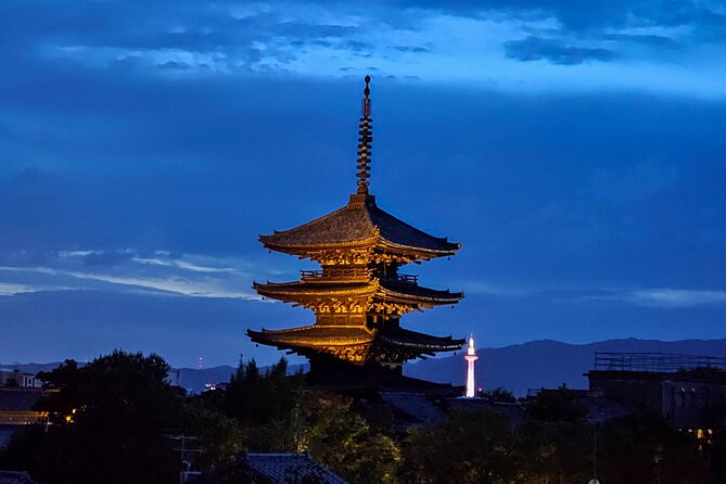 Kyoto Gion Night Walk & Geisha District Guided Tour - Why Gion works best after sunset