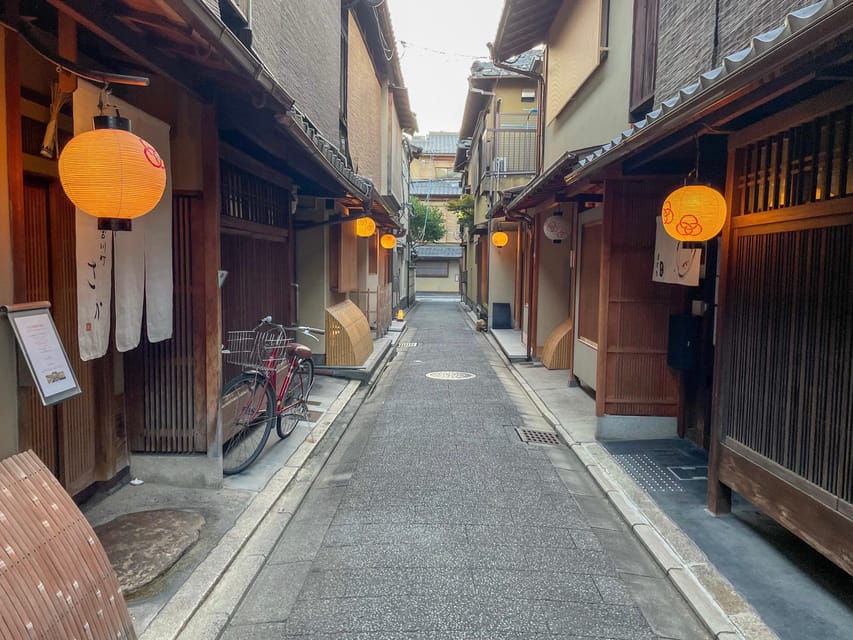 Kyoto: Meet the Geisha Maiko with Gion Walking Tour - Practical advice before you go