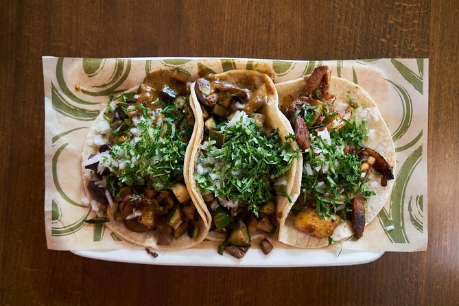 LA Venice Beach Hidden Gems Food Tour With 6 Food Tastings - How much walking and how much food?