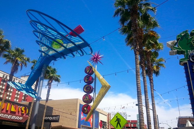 Las Vegas Downtown & Fremont Street - Guided Walking Tour - Why Fremont Street deserves two hours