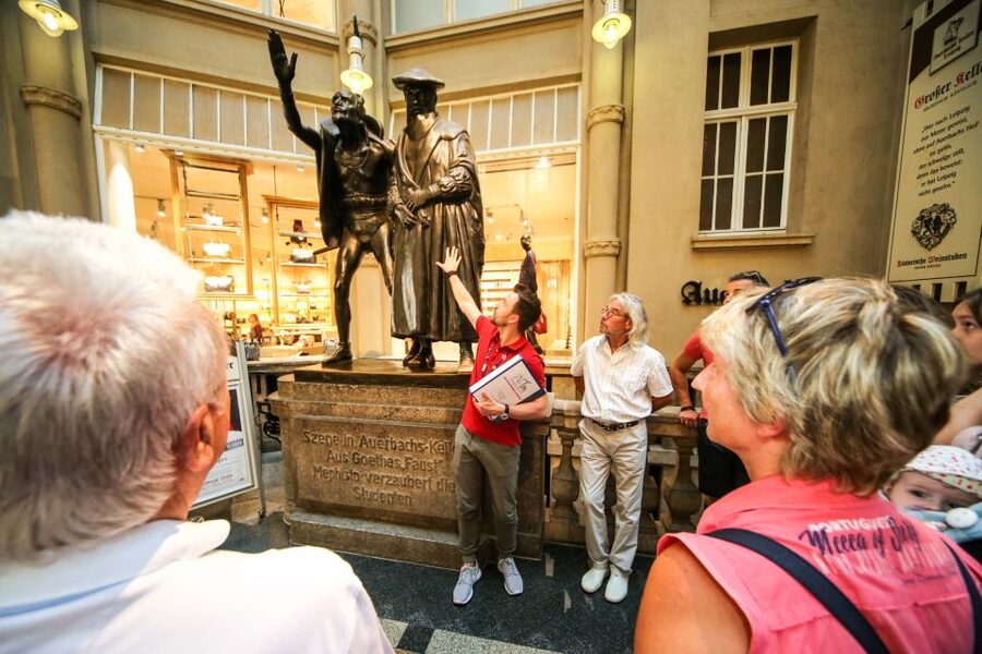 Leipzig: 2-Hour Guided Walking Tour in German - Mädler arcade leads to Auerbachs Keller