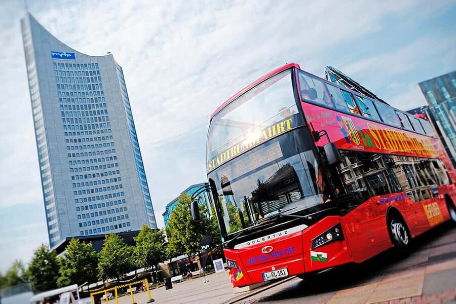Leipzig: Bus Tour with Walking Tour - What the 100-minute circuit shows you