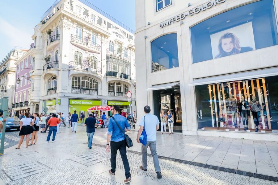 Lisbon: Best of City Private Walking Tour - Rossio and Restauradores: Lisbon’s central stage