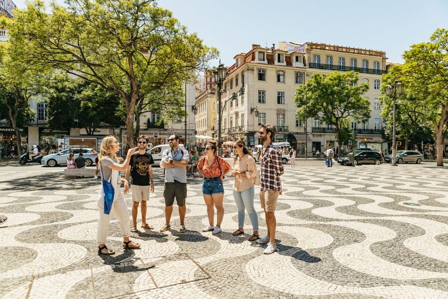 Lisbon: Food and Wine Small Group Walking Tour - Key points to know before booking