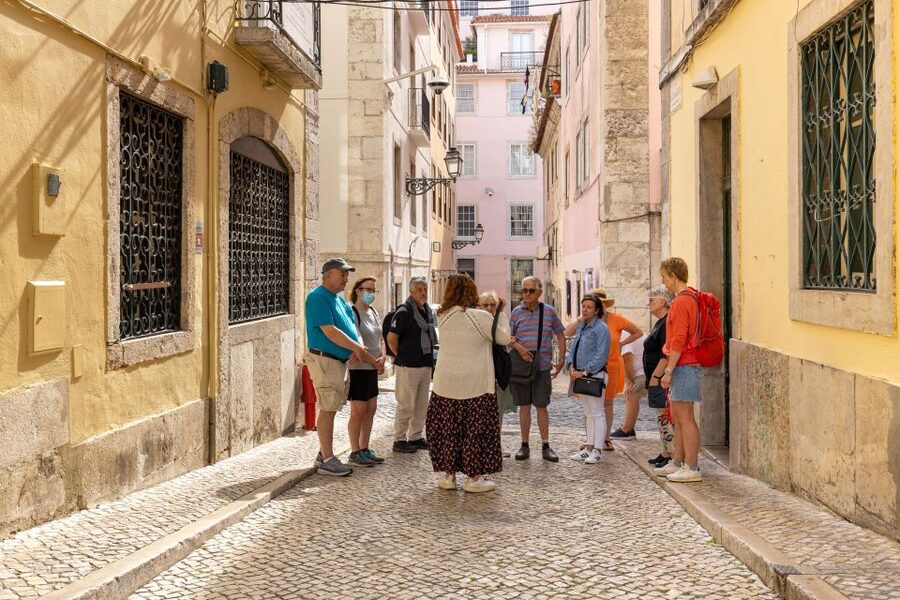 Lisbon: History, Stories and Lifestyle Walking Tour - Why this three-hour route works so well