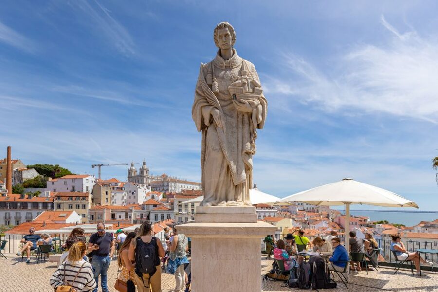 Lisbon: History, Stories and Lifestyle Walking Tour - Santa Justa Elevator and the Baixa grid
