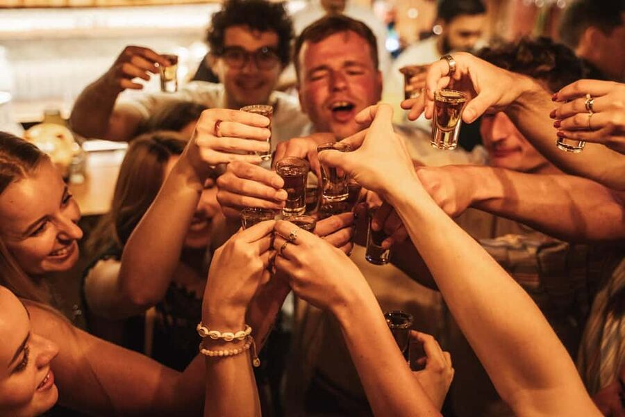 Lisbon: Private Dark History Walking Tour with Drinks - Key points to know before booking