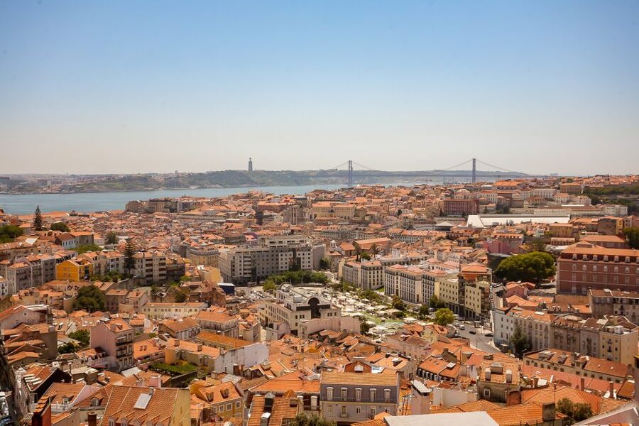 Lisbon Tram No. 28 Ride & Walking Tour - Fado in small bars and cafés