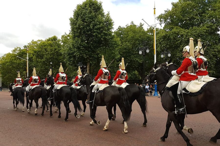 London: 30 London Sights Guided Walking Tour - Why this route works for a first London visit