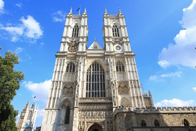 London Sightseeing Walking Tour with 30+ sights - Why this route works for a first London day