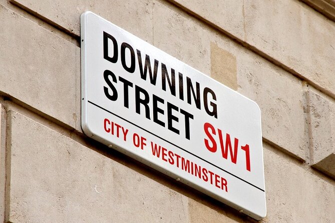London Sightseeing Walking Tour with 30+ sights - The Thames, London Bridge, and Tower Bridge
