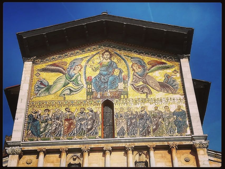 Lucca: 2-Hour City Center Walking Tour - What the guide adds