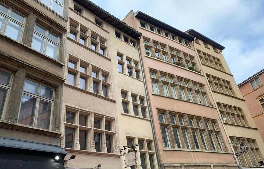Lyon: Private Walking Tour of "Traboules" in the Old Town - Lyon’s wartime corridors