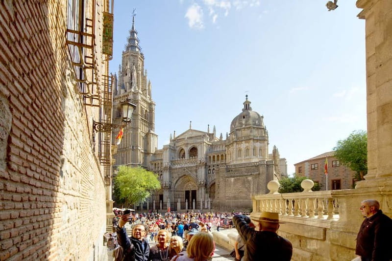 Madrid: 6-Hour Day Trip to Toledo with Guided Walking Tour - Toledo in Six Hours: What You Are Really Getting