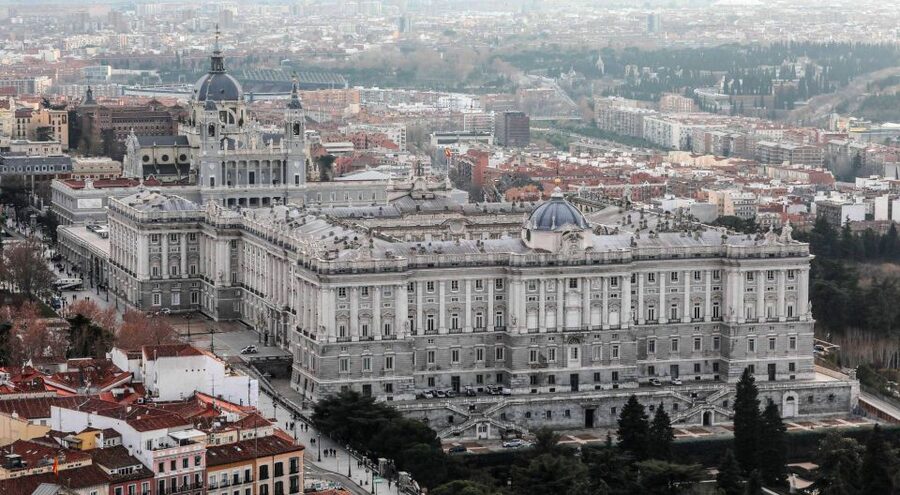 Madrid: Royal Palace Skip-the-Line Guided Tour - Why the palace is the main event