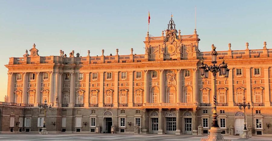Madrid: Royal Palace Skip-the-Line Guided Tour - The walk begins on Calle Mayor